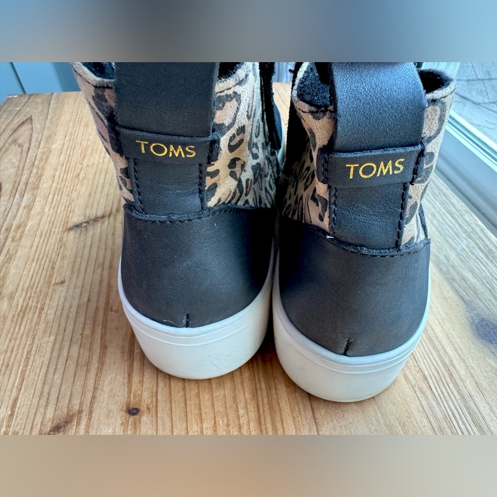 TOMS Women's Black JAMIE Leopard Suede Wedge Side Zip Ankle Booties 9.5 Chuka - Picture 3 of 8